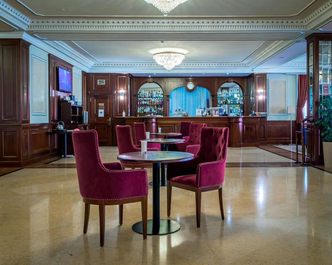 Radisson Hotel Astana Экстерьер фото
